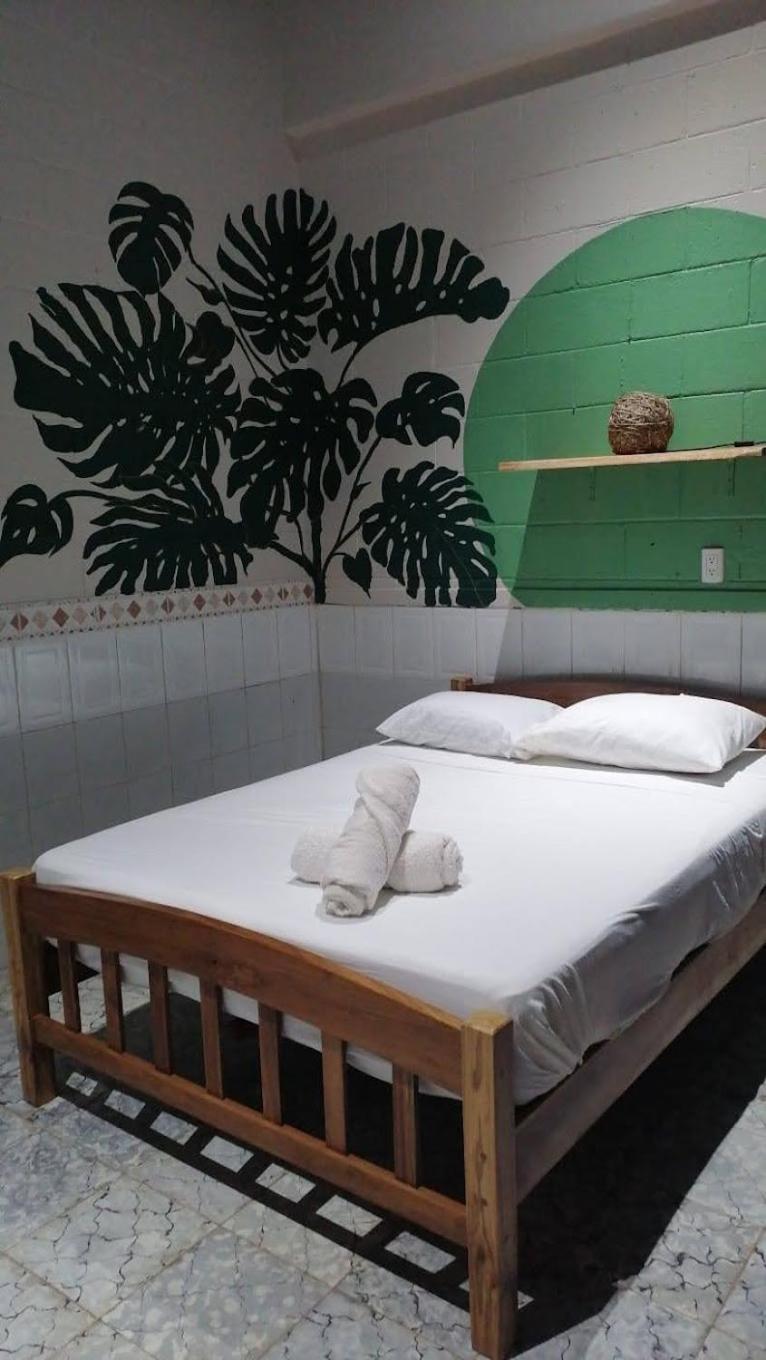 Hostal Tia Reyna El Zonte Exterior foto