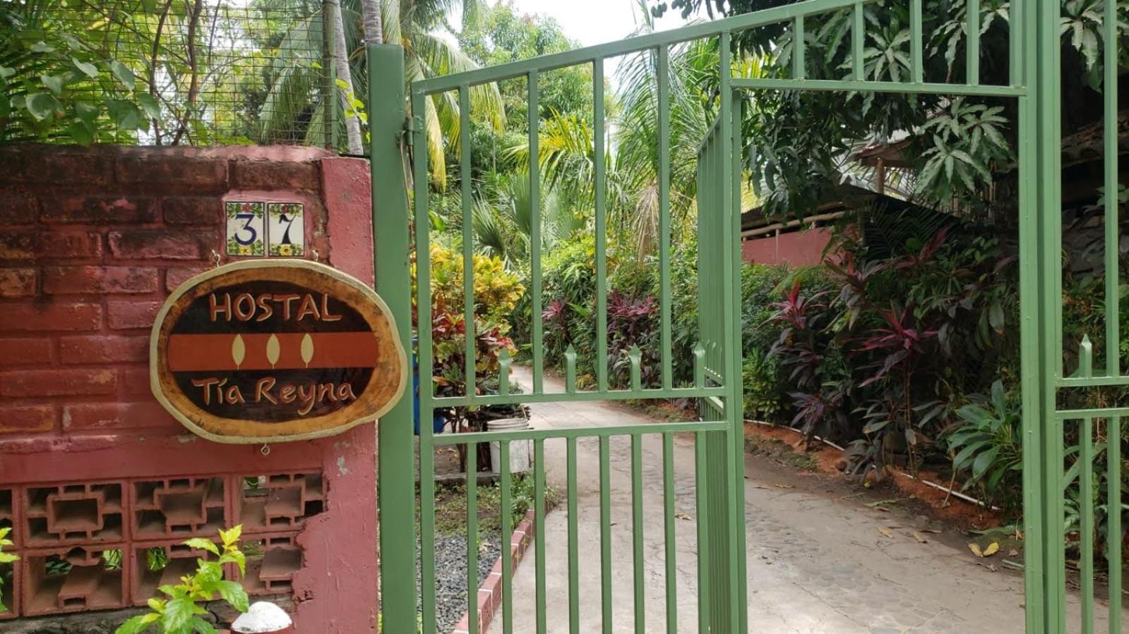 Hostal Tia Reyna El Zonte Exterior foto